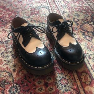 Dr. Martens 3989 5 Eye Brogue Bex Sole